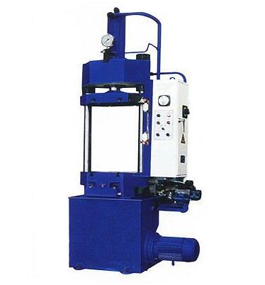 大型液壓機(jī)